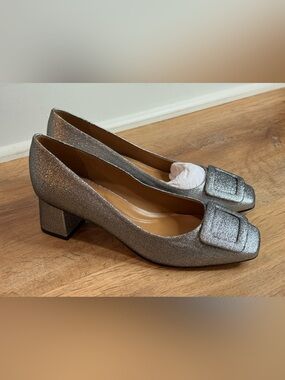 NEW TALBOTS CARLYE BUCKLE PUMPS - TEXTURED LAMÉ SIZE 8